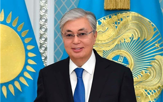 Токаев поздравил казахстанцев с Днём домбры