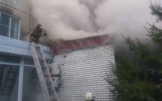 В Усть-Каменогорске в кафе произошел пожар
