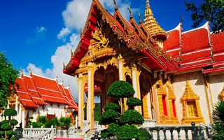 Россиянин спрыгнул с храма и погиб в Таиланде