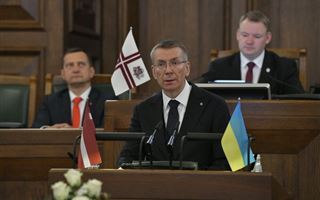 Эдгар Ринкевич, объявивший о своей принадлежности к ЛГБТ-сообществу, вступил в должность президента Латвии