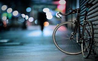 В столице мужчина взломал киоск и украл велосипед