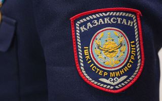 Полицейского арестовали в Шымкенте
