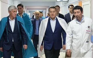  Премьер-министр посетил в больнице горняков, пострадавших на шахте "Казахстанская"