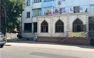 В Алматы снесли незаконно возведённую пристройку к кафе