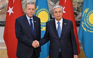 Глава государства встретился с президентом Турции Реджепом Тайипом Эрдоганом
