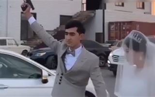 В Туркестанской области молодожены устроили стрельбу на свадьбе
