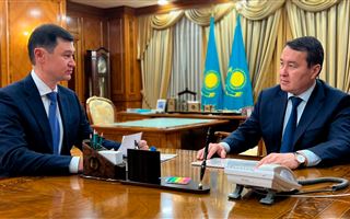 Алихан Смаилов провел встречу с руководителем судебной администрации Наилем Ахметзакировым