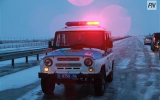 Мужчину лишили автомобиля за долг по штрафам в Павлодаре