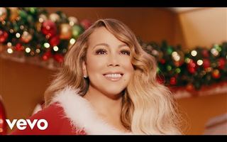 Песня «All I Want for Christmas Is You» набрала 23 миллиона прослушиваний в Рождество