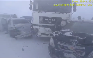 Массовое ДТП с участием семи машин случилось в Карагандинской области