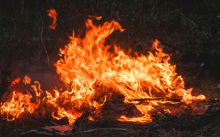 В Павлодарской области ребенок погиб при пожаре
