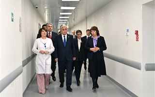 Президент ознакомился с деятельностью Центра лучевой терапии и диагностики в Усть-Каменогорске