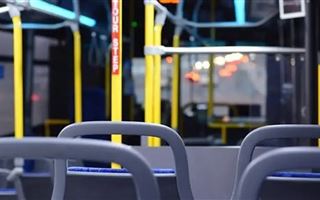 Бесплатный проезд в автобусах подарят женщинам на 8 марта в Атырау 