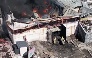 Пожар на складе потушили в Алматинской области