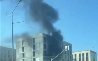 В строящемся ЖК в Алматы произошел пожар
