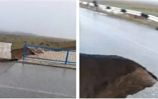 В Туркестанской области в двух селах смыло мост