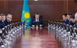 Премьер-министр провёл заседание штаба по координации противопаводковых мероприятий
