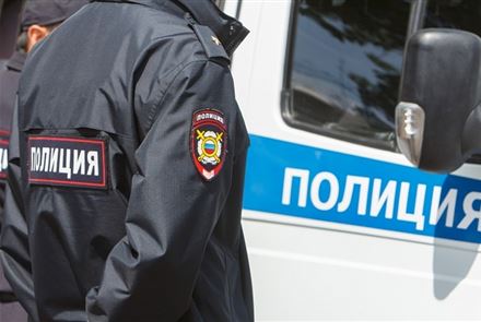 В Екатеринбурге полицейский, обманувший водителя из Казахстана, получил срок и был с позором уволен из органов
