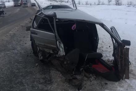 ДТП в Актюбинской области: Lada разорвало на две части