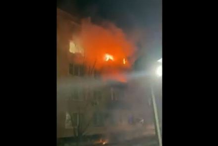 Жителей эвакуировали из горящего дома в Атырау