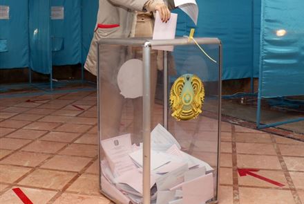 Досрочных выборов Казахстану не избежать - эксперты