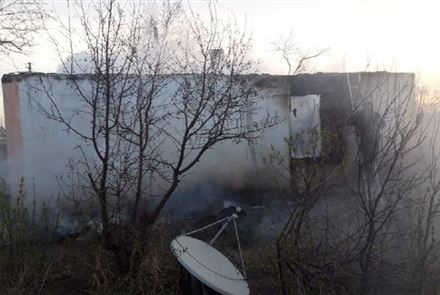 В результате пожара в селе на севере Казахстана погибли четыре человека