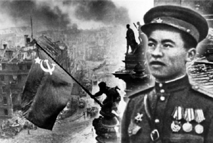 Казах, водрузивший знамя Победы над рейхстагом: Россия передала Казахстану архивные документы