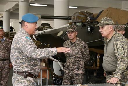 Министр обороны принял зачёты у командиров частей