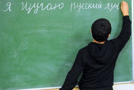 Открытие казахской школы – не первостепенная задача: глава автономии казахов в России