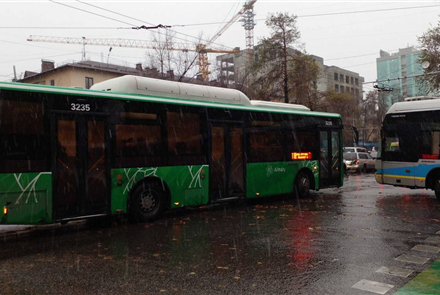 В Алматы за день случилось два ДТП с участием общественного транспорта