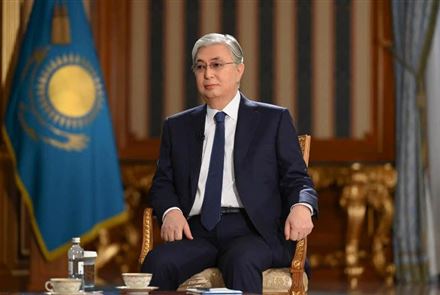 Токаев наградил казахстанцев за отвагу и самоотверженность, проявленные при исполнении служебного долга
