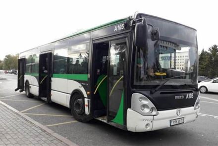 Столичные автобусы временно будут пропускать две остановки по проспекту Туран
