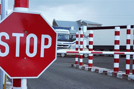 Автомобильные пункты пропуска закроют на казахстанско-китайской границе