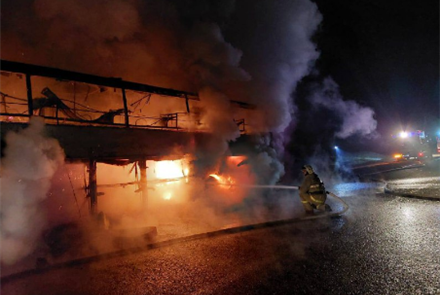 В Жамбылской области загорелся пассажирский автобус
