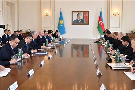  Токаев принял участие в первом заседании высшего межгосударственного совета Казахстана и Азербайджана