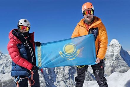 Впервые в истории казашка совершила успешное восхождение на Эверест 