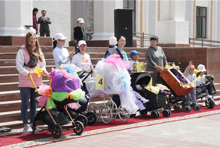 В Караганде пройдёт парад детских колясок