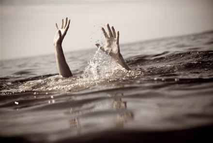В ЗКО в реке Урал утонули три девочки