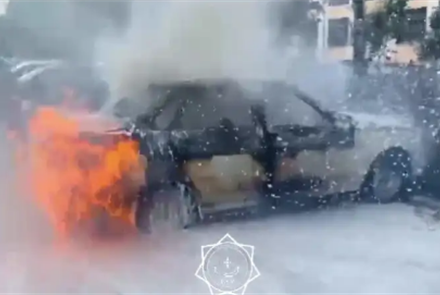 В Астане из горящего автомобиля спасли троих детей