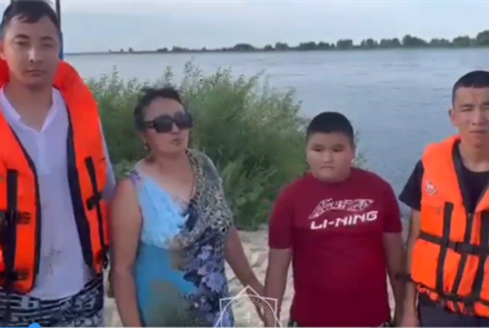 Подростка спасли на территории городского пляжа в Абайской области