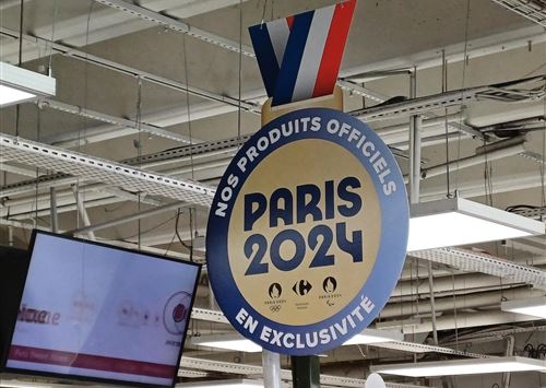 Париж встретит гостей Олимпиады надписями на казахском языке