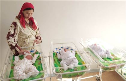 В Туркестанской области 18-летняя девушка родила тройню