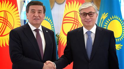 Президент Кыргызстана поблагодарил Токаева за помощь в эвакуации кыргызских граждан из Уханя