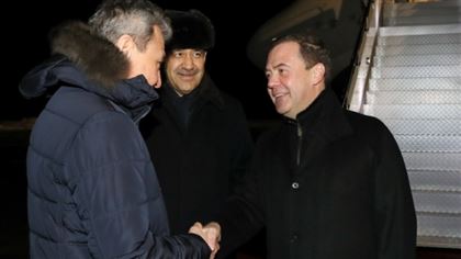 Дмитрий Медведев прилетел в Казахстан на встречу с Президентом РК и Елбасы