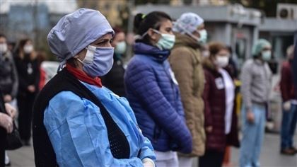 Президент Турции ввел запрет на продажу медицинских масок
