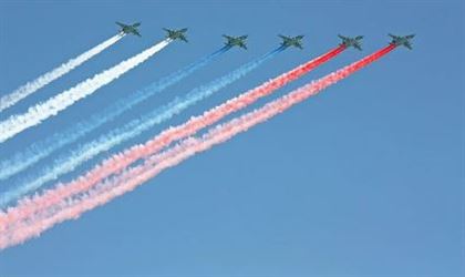 В России на День Победы в небе покажут авиапарад