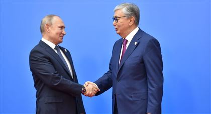 Президент Казахстана получил приглашение от Путина на Парад Победы в Москве