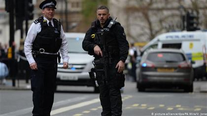В Лондоне на полицейских нарочно чихали для заражения коронавирусом