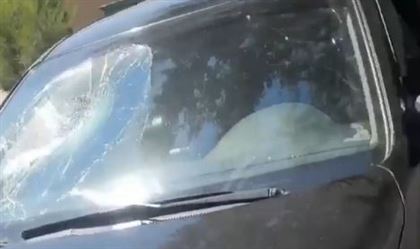 «Сейчас люди как порох»: неизвестный разгромил чужое авто в Нур-Султане