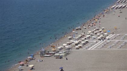 Новые ограничения вводят на курортах Средиземного моря
